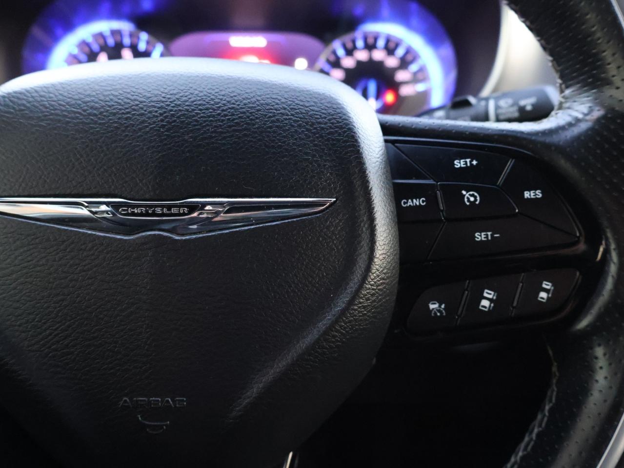 2019 Chrysler Pacifica LIMITED-PLUS S CERTIFIED *7 SEATS* NAVI 360 CAMERA DVD PANO ROOF HEATED LEATHER P,SENSORS - Photo #33
