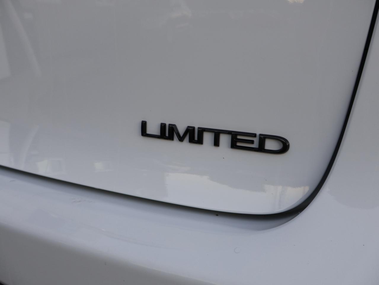 2019 Chrysler Pacifica LIMITED-PLUS S CERTIFIED *7 SEATS* NAVI 360 CAMERA DVD PANO ROOF HEATED LEATHER P,SENSORS - Photo #38