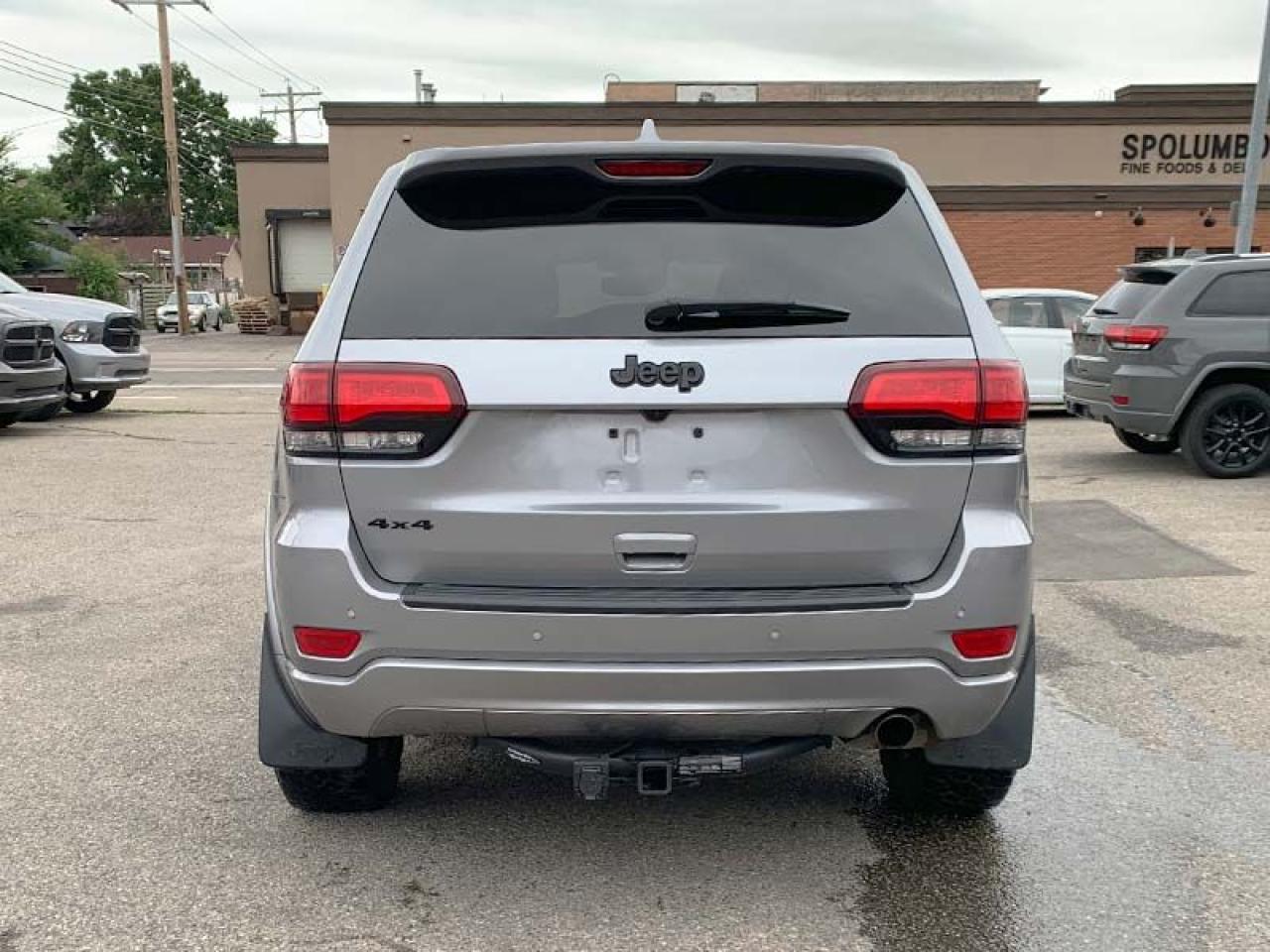 2020 Jeep Grand Cherokee Altitude - Photo #5