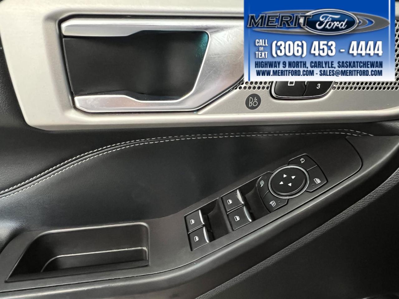 2020 Ford Explorer LIMITED Photo5