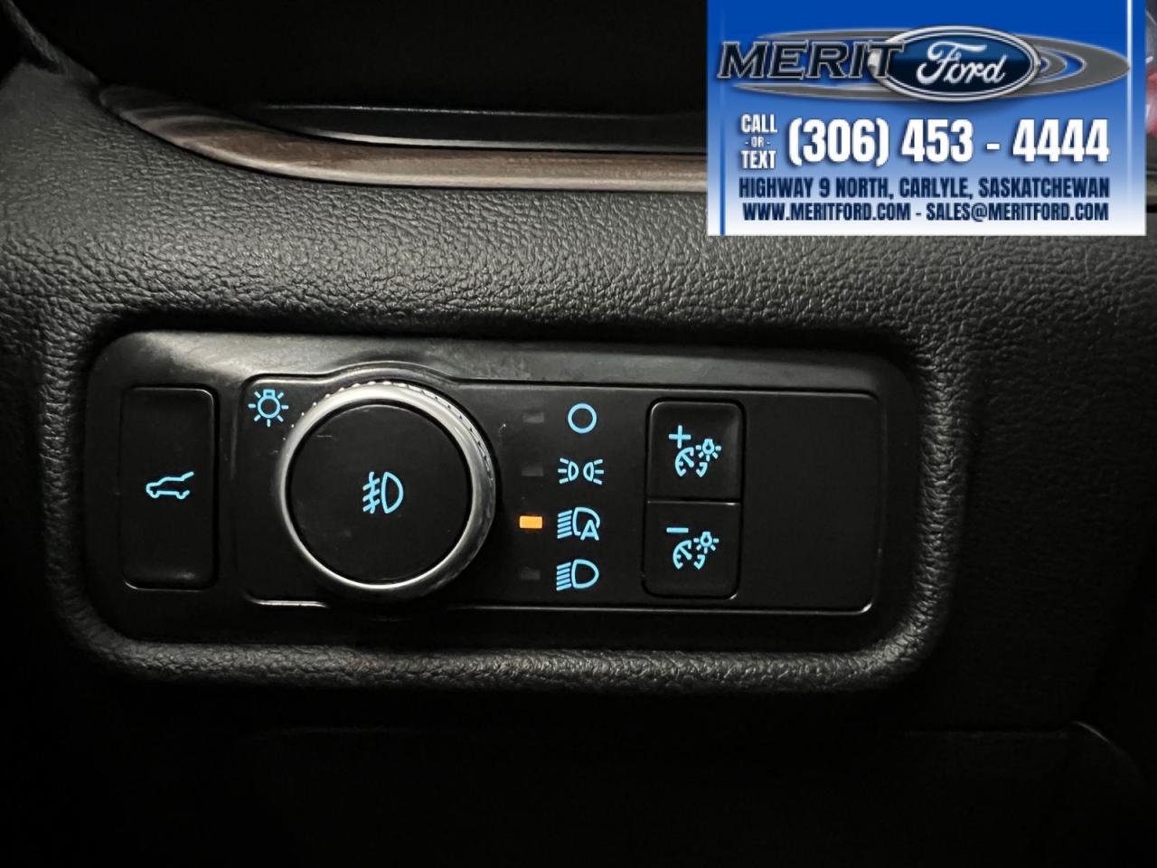 2020 Ford Explorer LIMITED Photo5