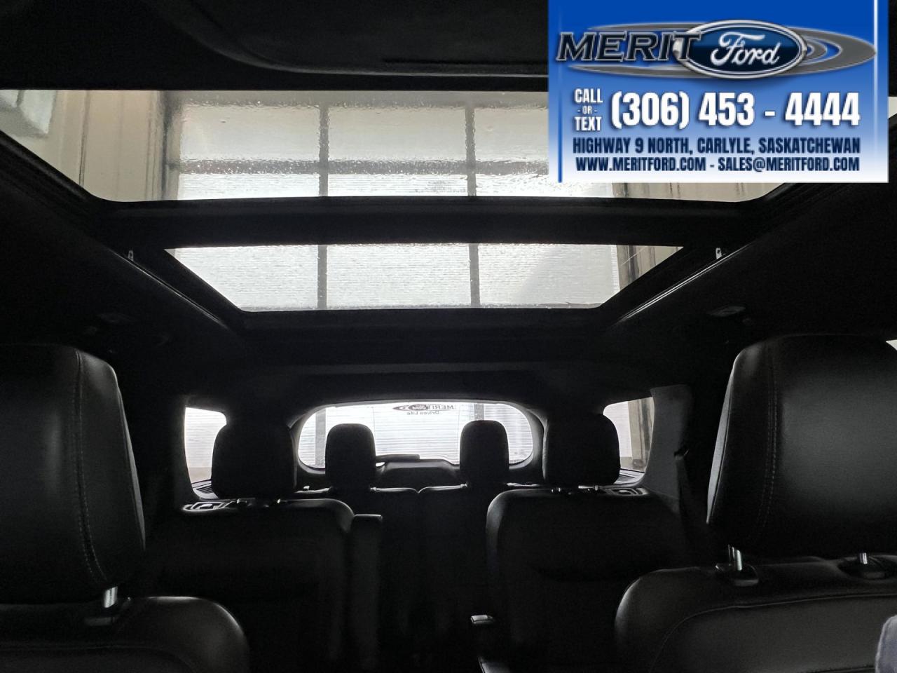 2020 Ford Explorer LIMITED Photo5