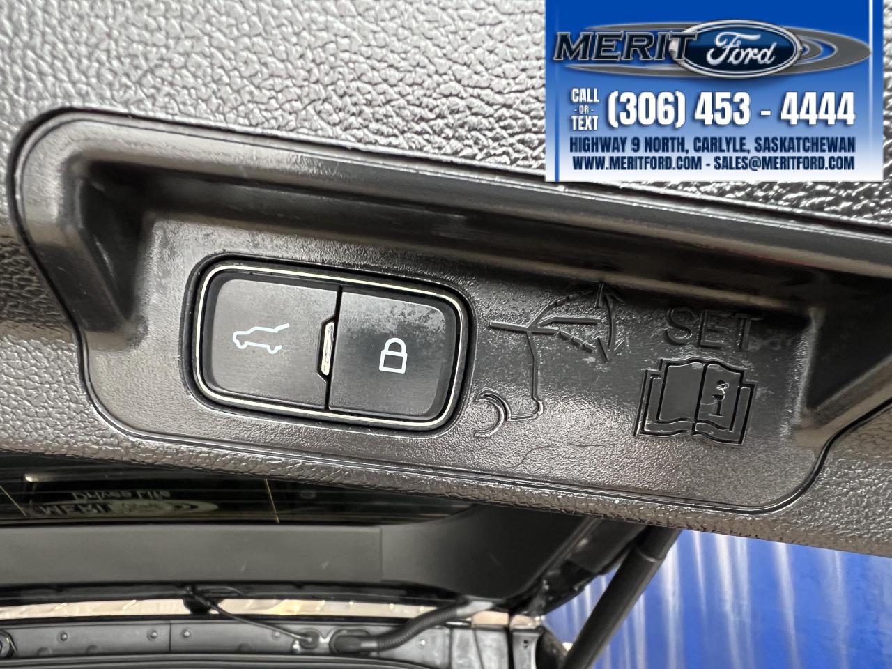 2020 Ford Explorer Limited 2.3L, 300A, Htd & Cld Seats Photo2