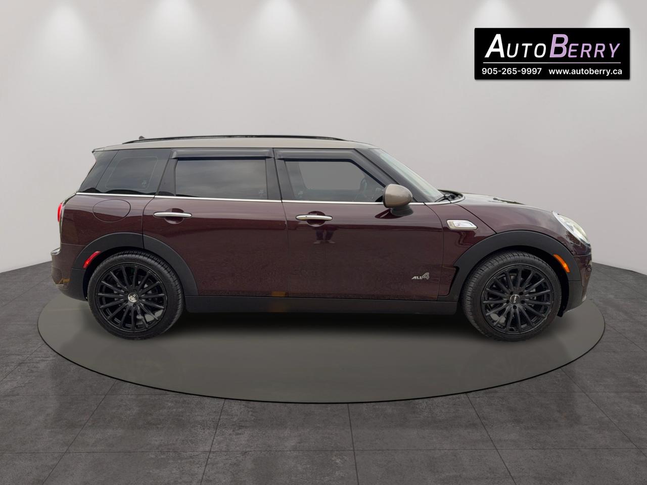 2017 MINI Cooper Clubman S Photo