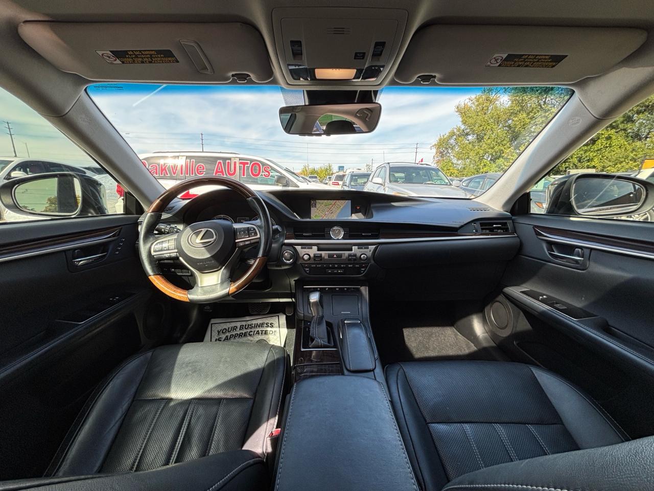 2017 Lexus ES 350 4dr Sdn Photo