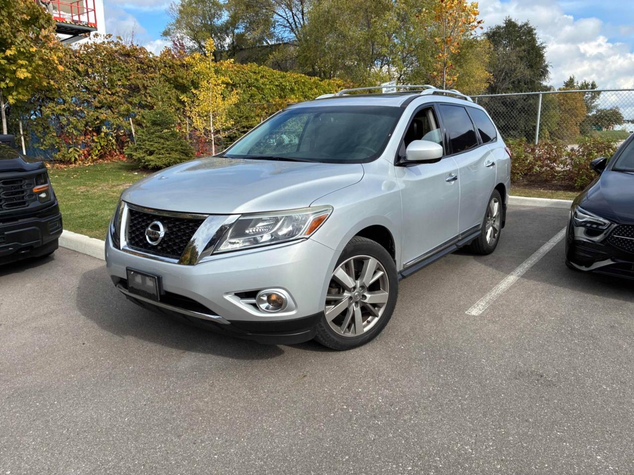Used 2014 Nissan Pathfinder 4WD 4dr for sale in Toronto, ON