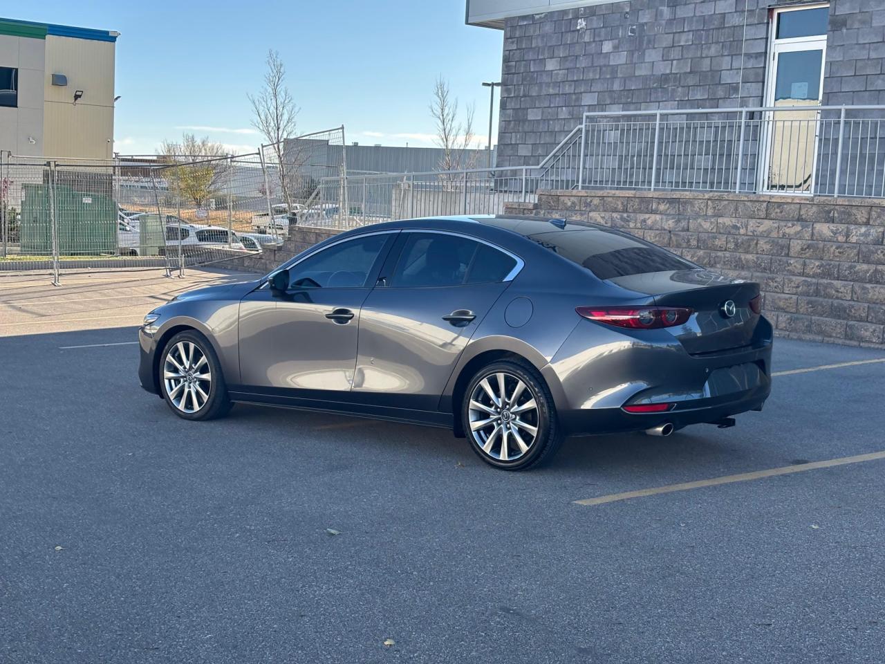 2020 Mazda MAZDA3 GT AWD Photo2