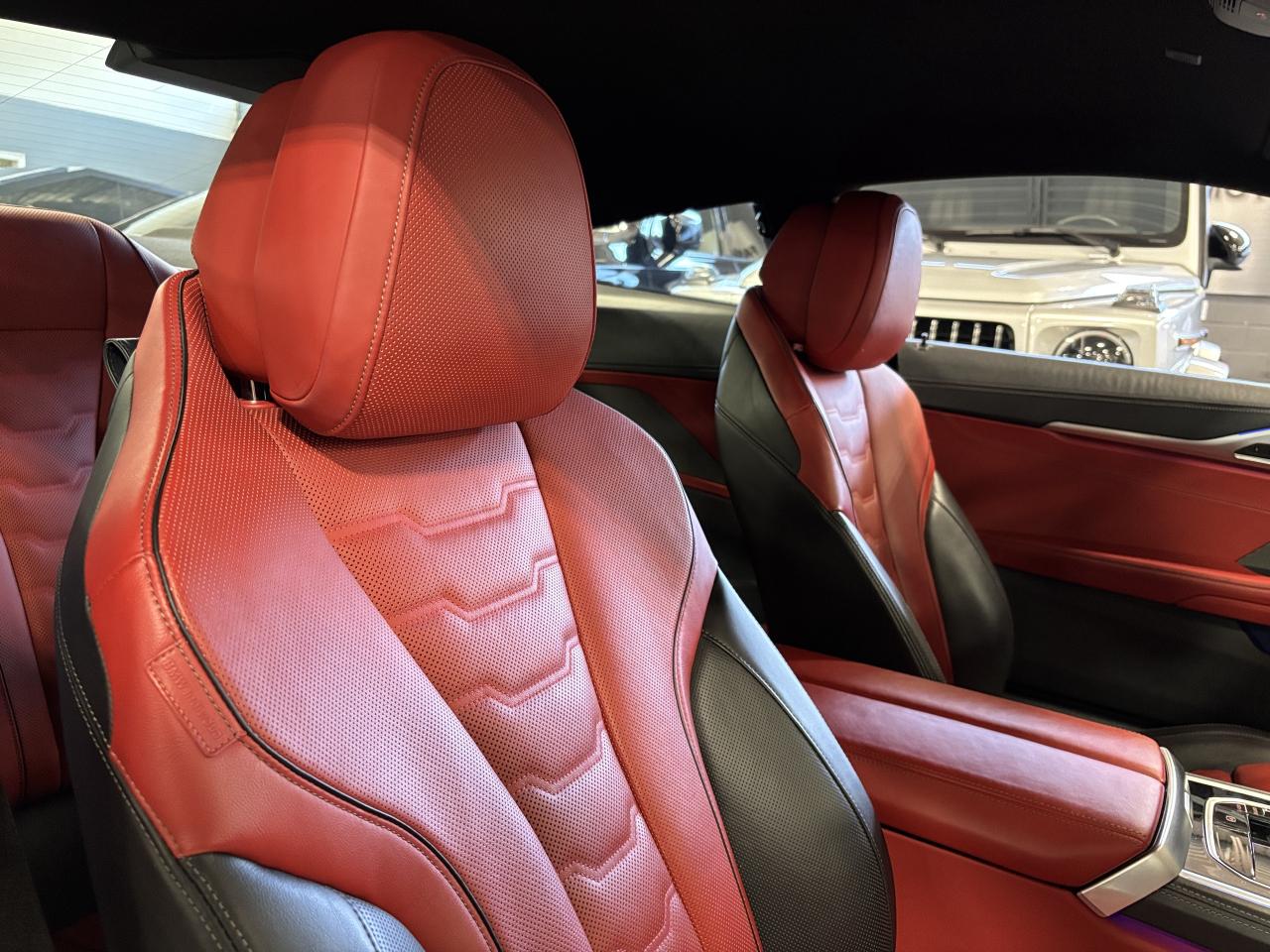 2019 BMW 8 Series M850i xDrive|COUPE|MPERFORMANCEV8|CARBONCORE|HUD|+ Photo