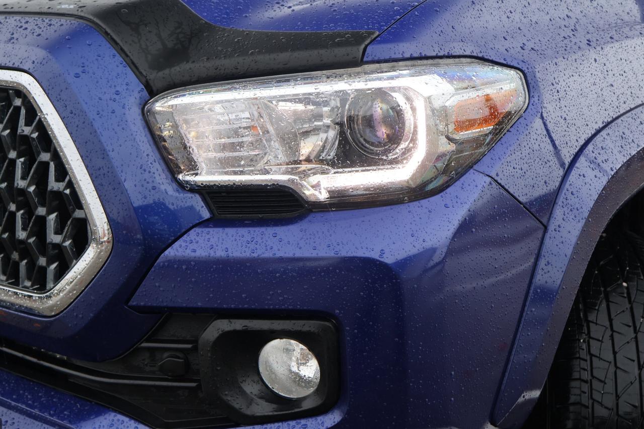 2023 Toyota Tacoma | Heated Mirrors | Photo