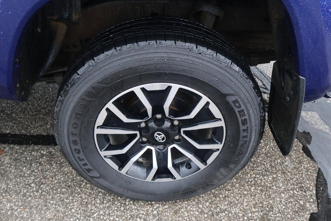 2023 Toyota Tacoma | Heated Mirrors | Photo