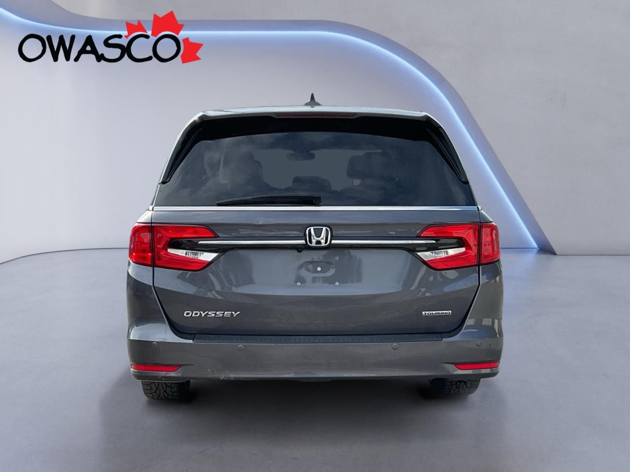 2023 Honda Odyssey 3.5L Touring! Sunroof! FWD! Photo4