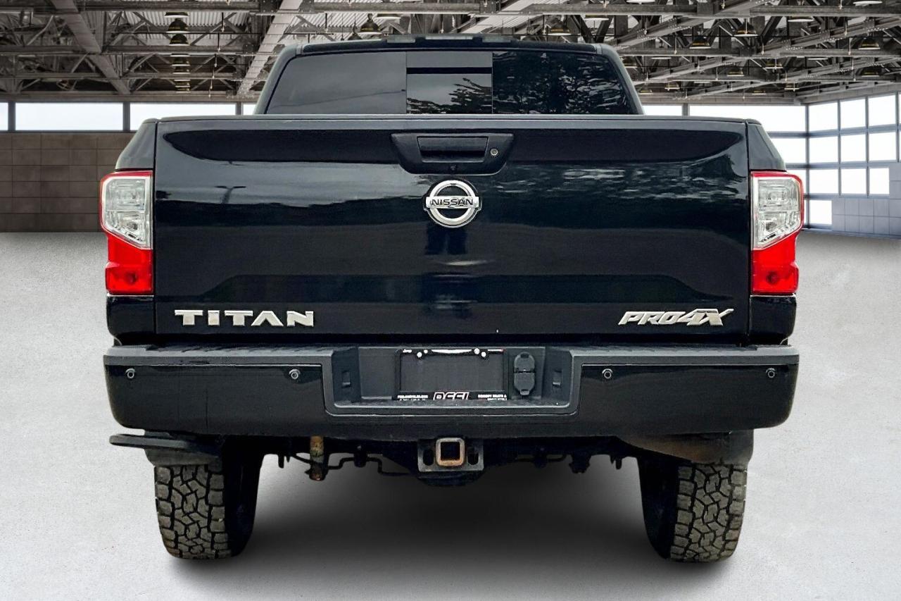 2018 Nissan Titan PRO-4X Crew Cab | AS IS | 4X4 Photo3