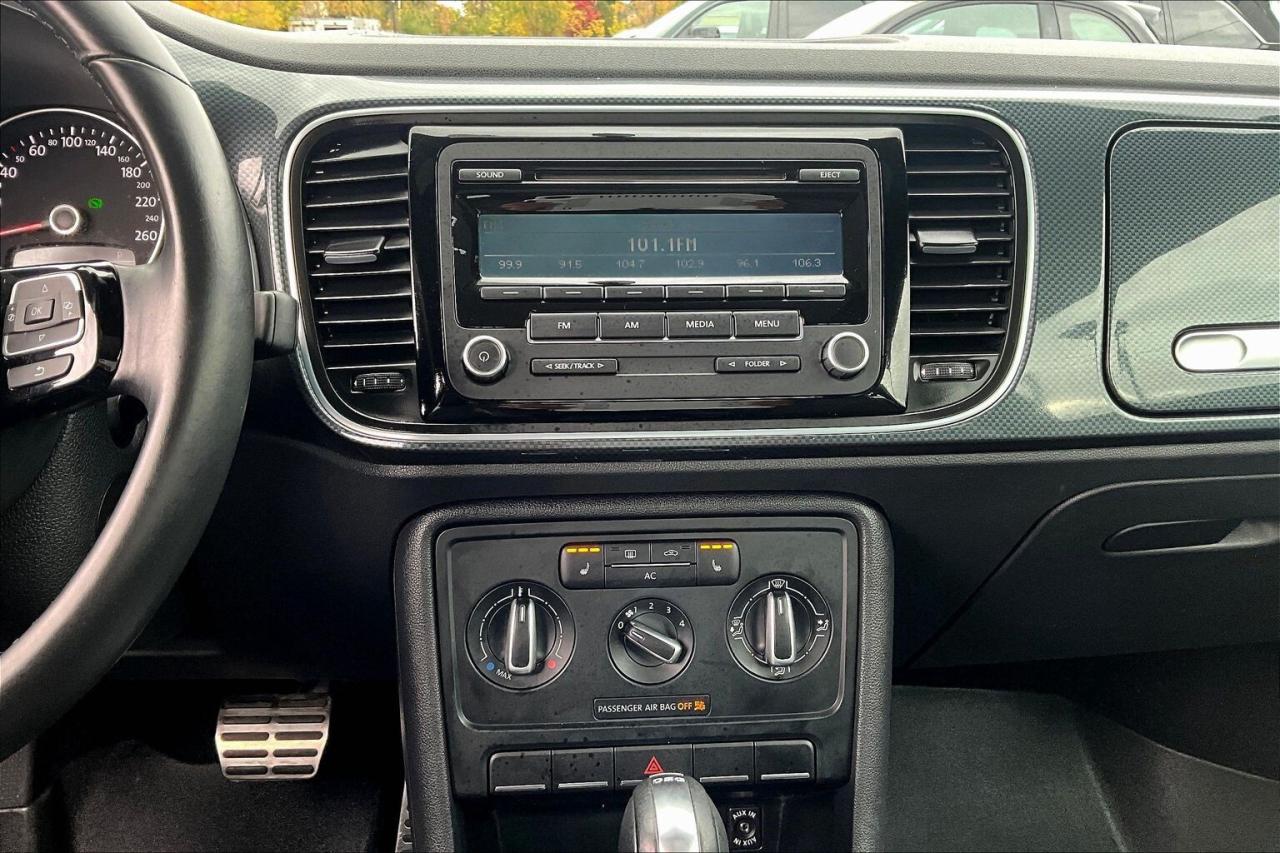 2012 Volkswagen Beetle 2.0T Turbo | Heated Leather | Sunroof | FWD Photo