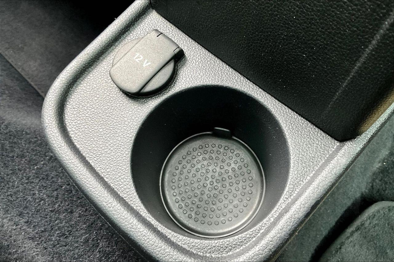 2012 Volkswagen Beetle 2.0T Turbo | Heated Leather | Sunroof | FWD Photo