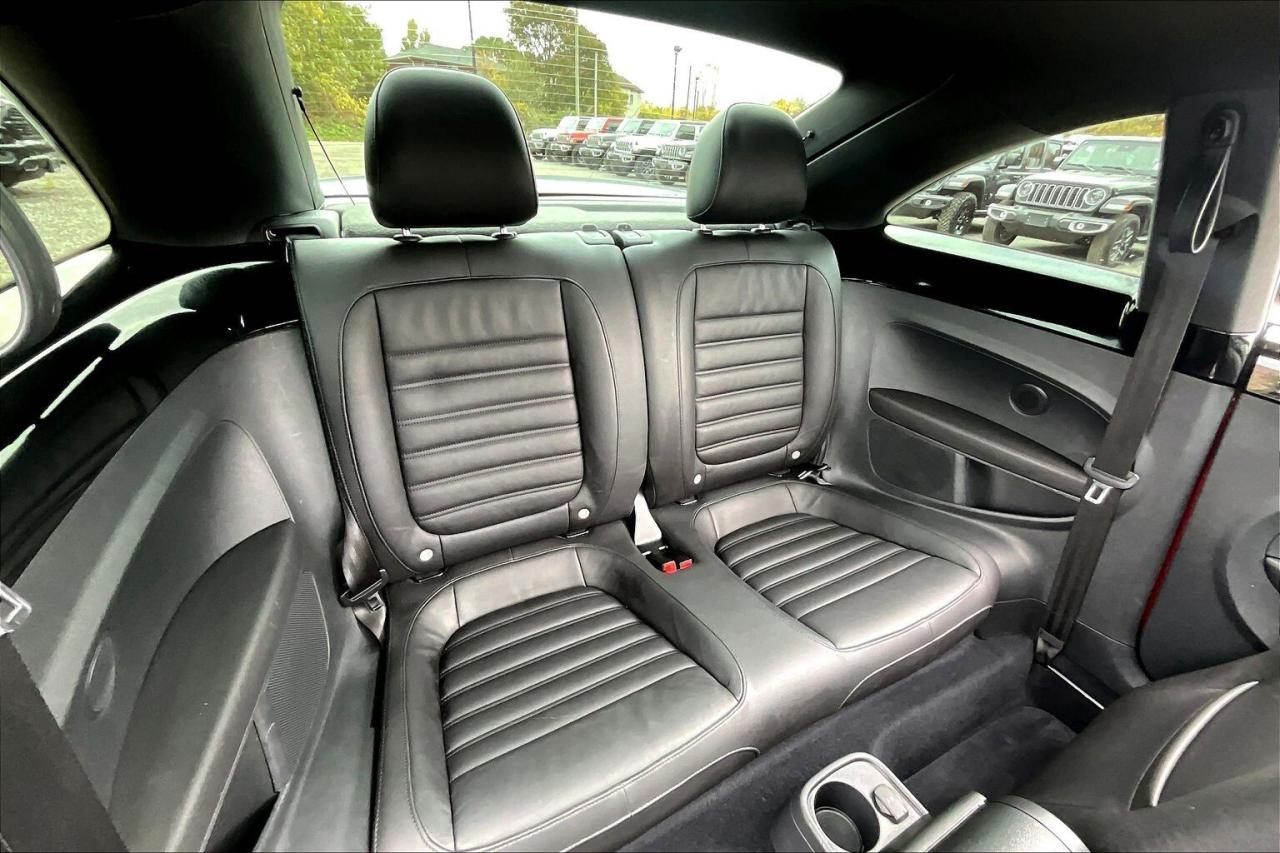 2012 Volkswagen Beetle 2.0T Turbo | Heated Leather | Sunroof | FWD Photo