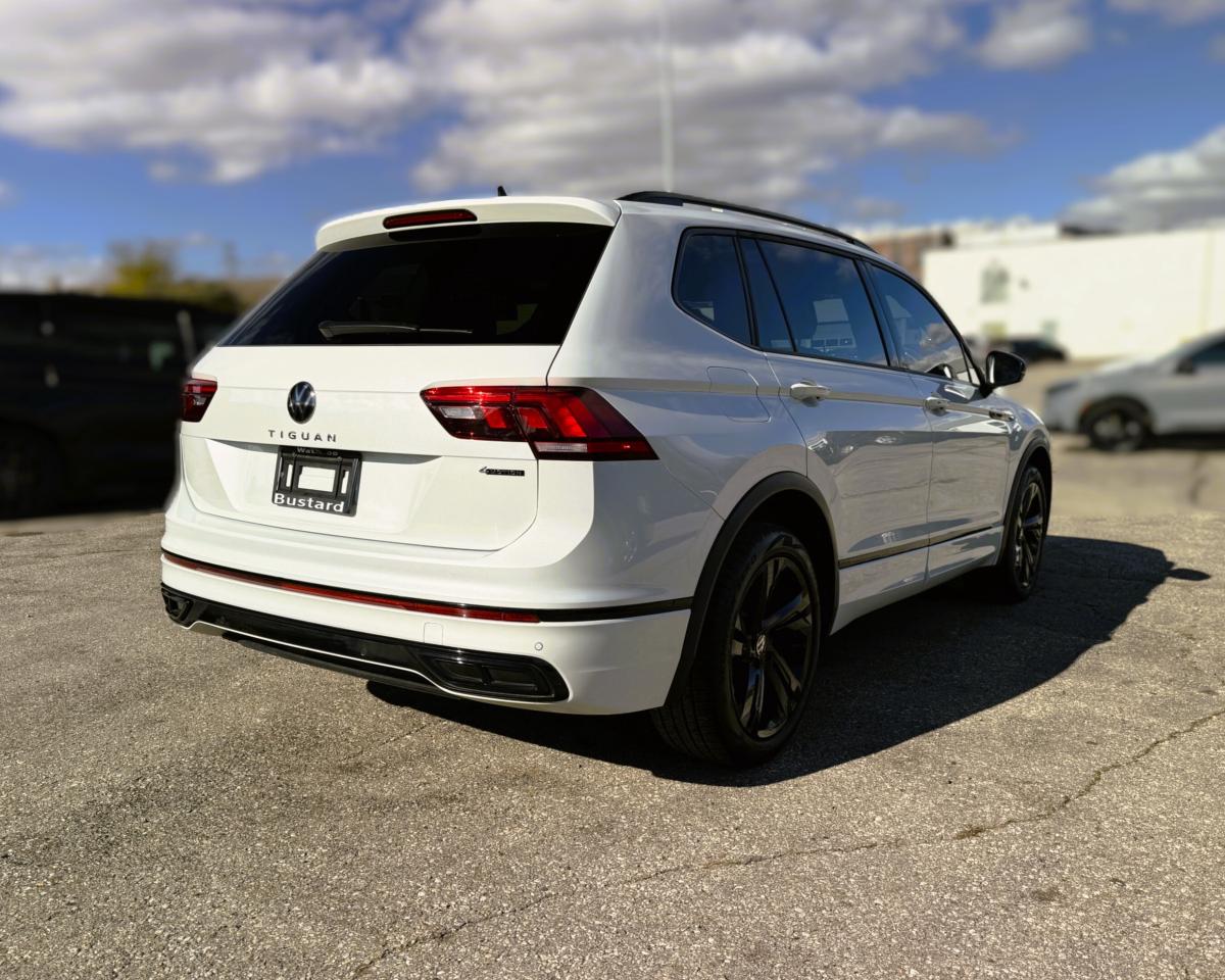 2024 Volkswagen Tiguan Comfortline R-Line Black Edition 4MOTION Photo4