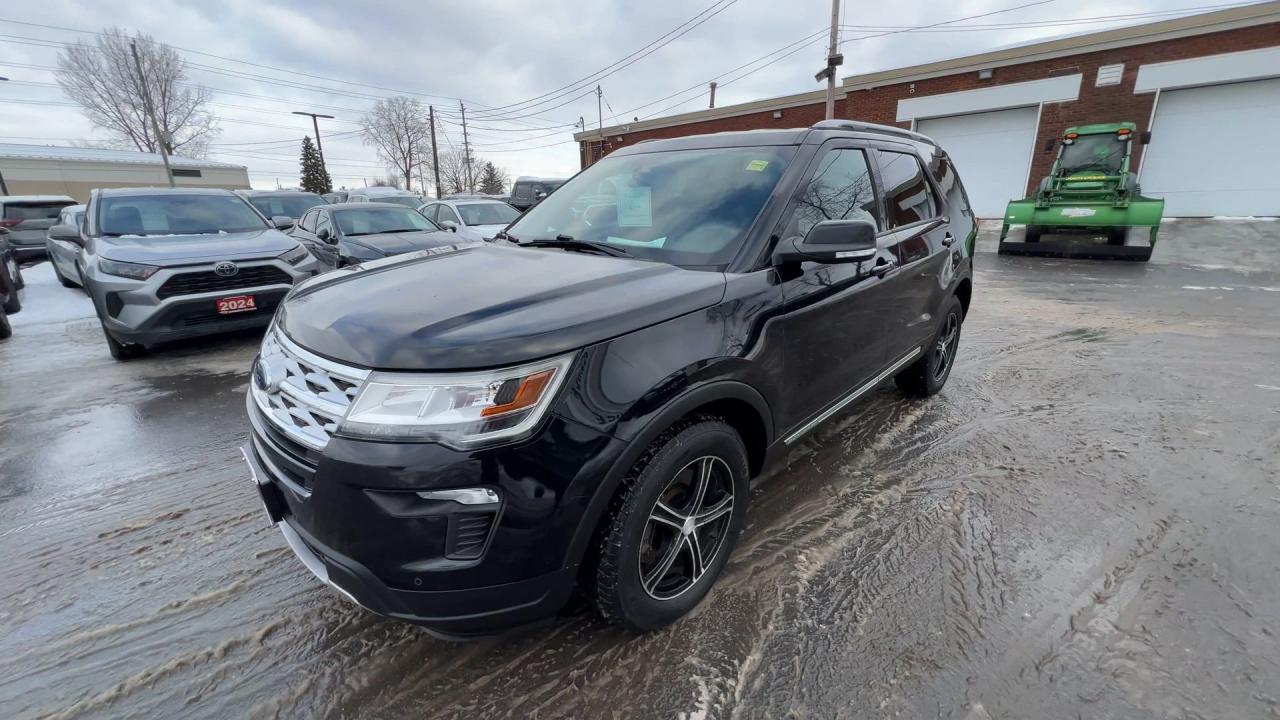 2018 Ford Explorer XLT AWD | LEATHER | LOW KMS | 290HP V6 | 6-PASS Photo3