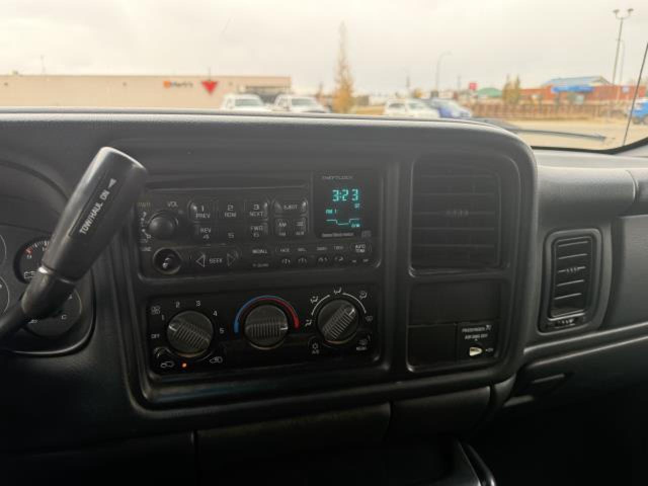 2002 GMC Sierra 2500 HD SLT EXT. CAB SHORT B - Photo #9