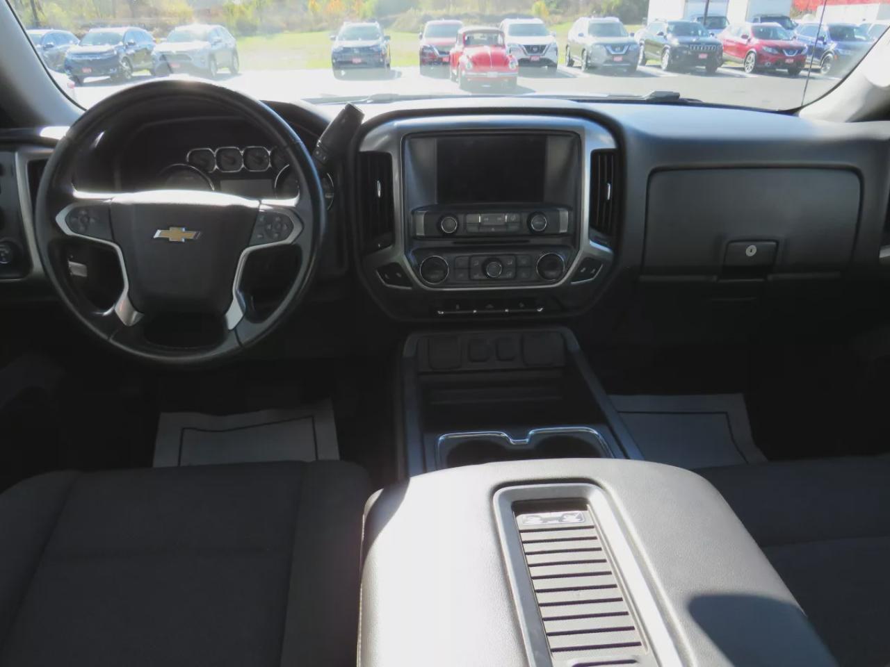 2017 Chevrolet Silverado 1500 LT (**CLEAN TITLE/NO ACCIDENTS**SAFETY/CERTIFIED**REMOTE START**TRAILER HITCH**RUNNING BOARDS**BRAKE CONTROLLER**ALLOY RIMS**FOG LIGHTS**FRONT TOW HOOKS**HEATED SEATS**POWER SEATS**DIGITAL TOUCHSCREEN**REVERSE CAMERA**WIRELESS PHONE CHARGING**DUAL CLIMATE Photo4