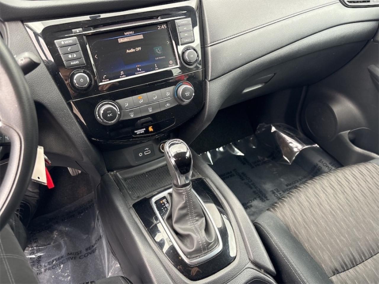 2018 Nissan Rogue S  Fresh Trade-in, Clean CARFAX Photo