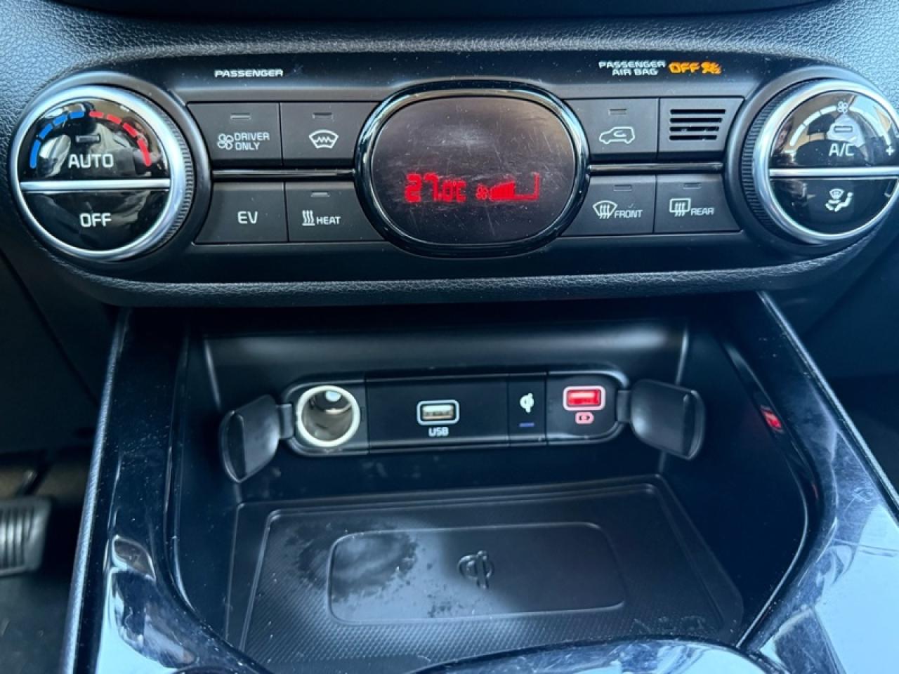 2020 Kia Soul EV Premium  - Navigation -  Apple CarPlay Photo