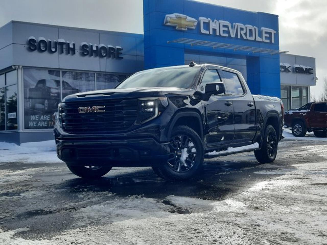 4WD Crew Cab 147 Elevation, 10-Speed Automatic, Turbocharged Diesel I6 3.0L/183