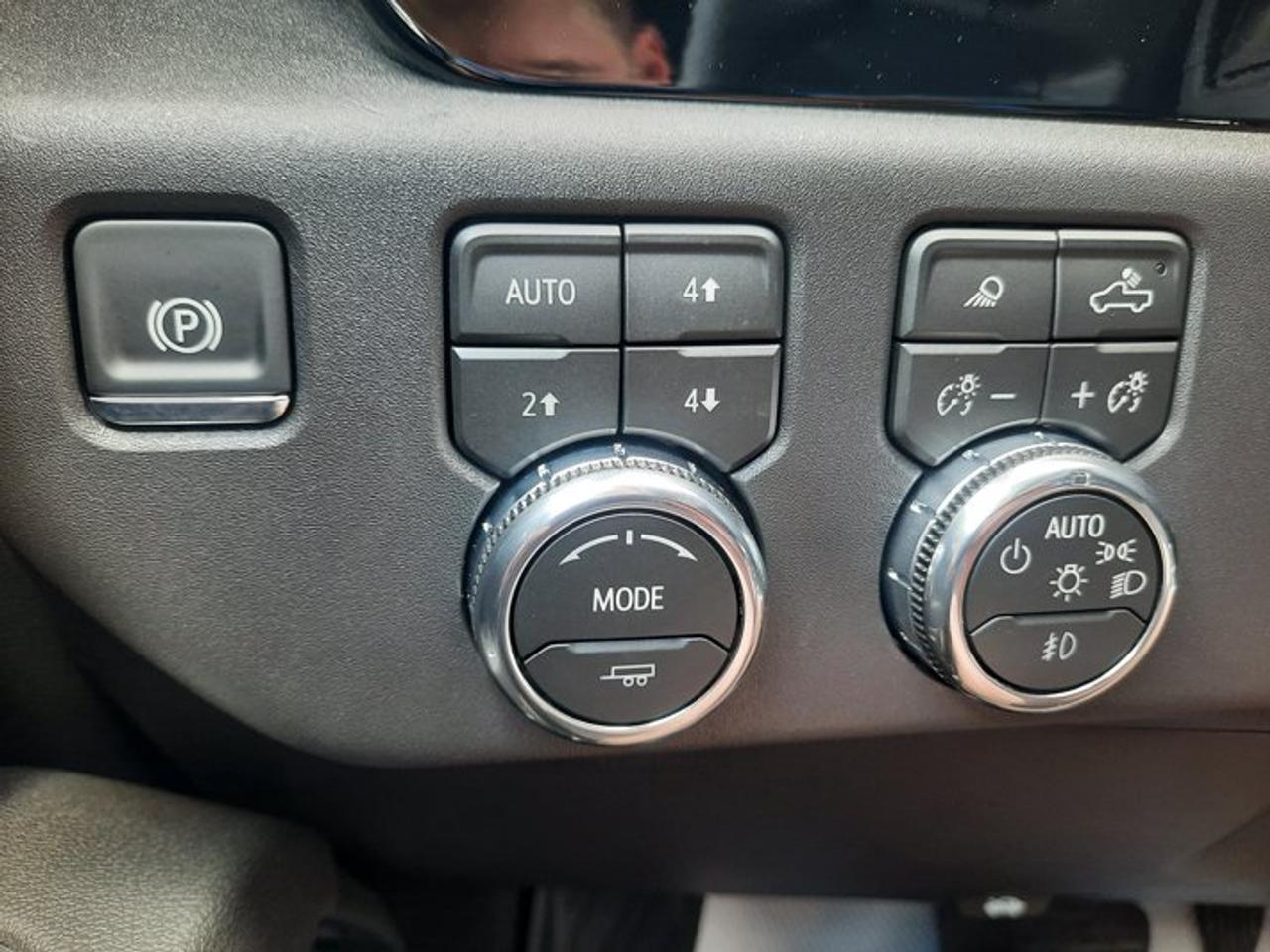 13115888