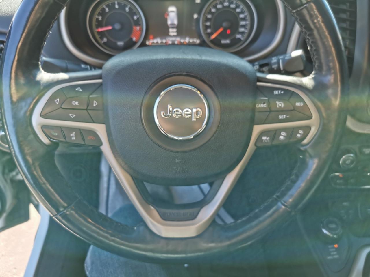 2015 Jeep Cherokee Limited - Photo #17