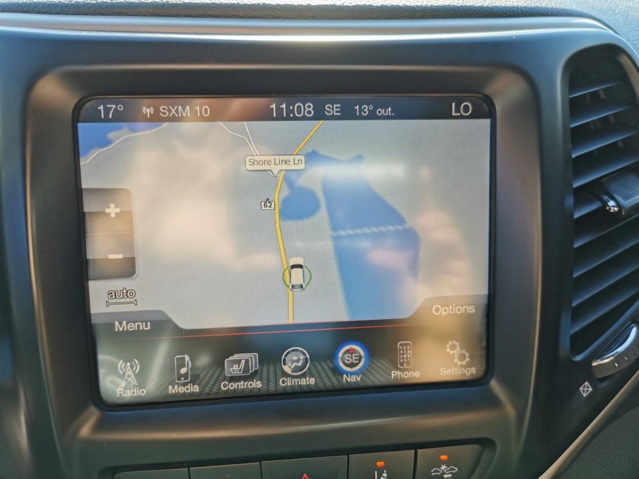 2015 Jeep Cherokee Limited - Photo #25