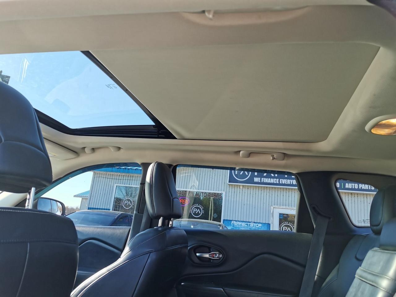 2015 Jeep Cherokee Limited - Photo #29