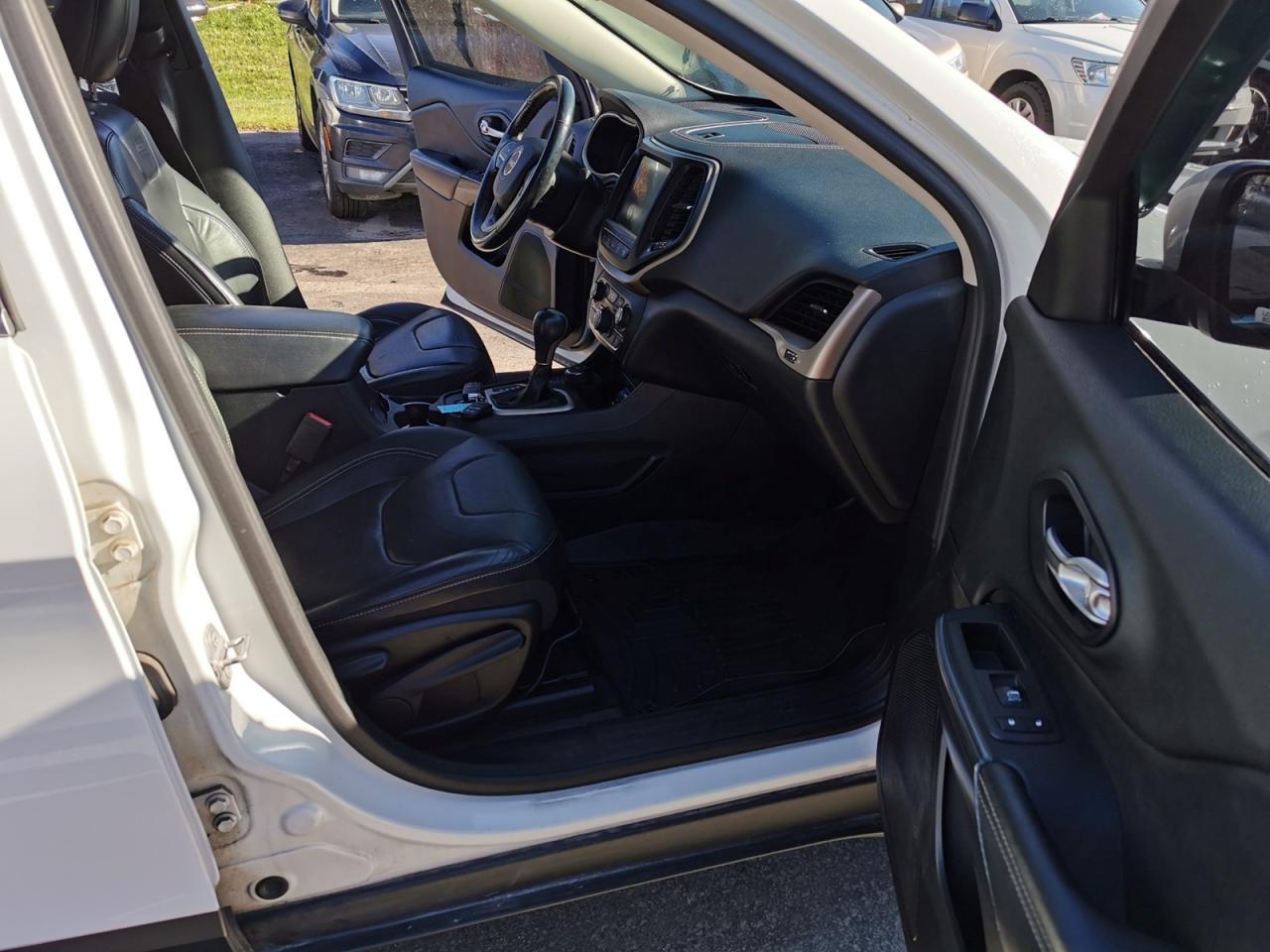 2015 Jeep Cherokee Limited - Photo #32