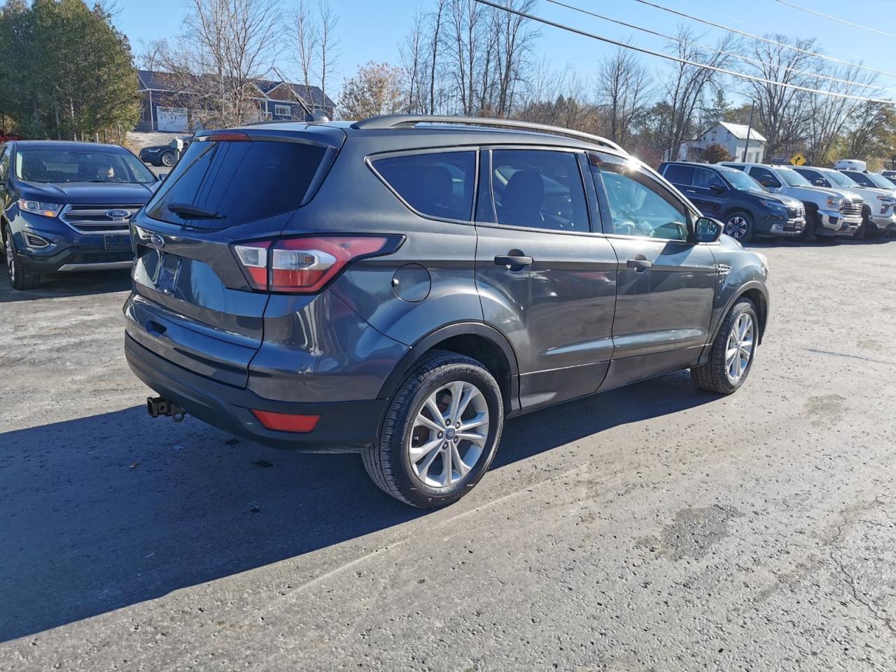 2017 Ford Escape S FWD - Photo #5