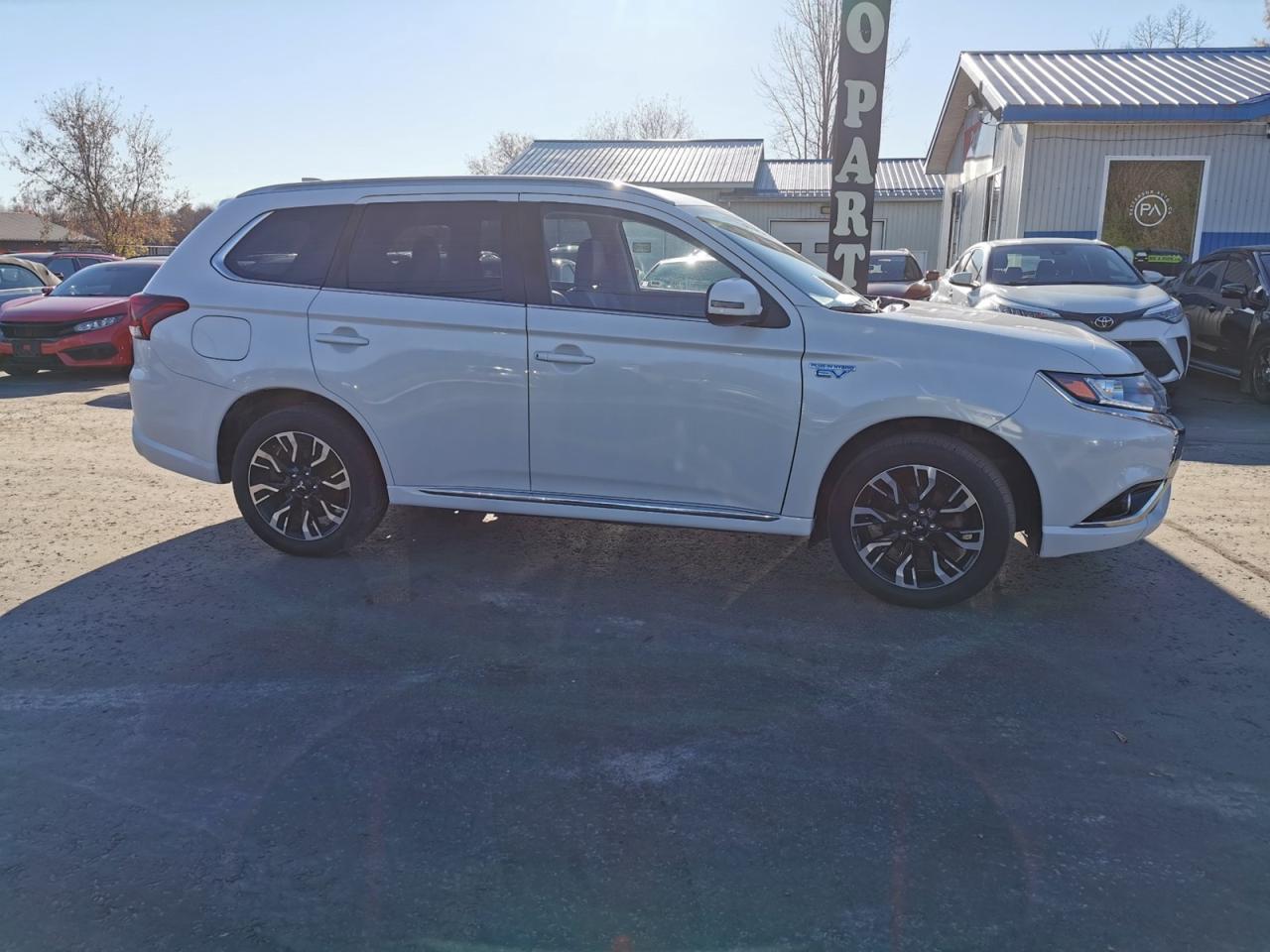 2018 Mitsubishi Outlander Phev SEL - Photo #4
