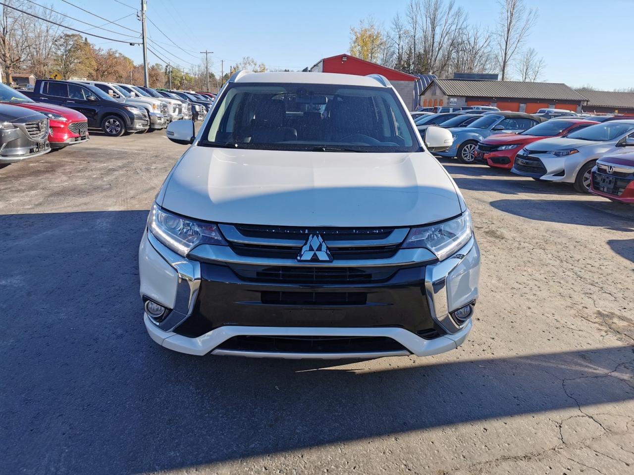 2018 Mitsubishi Outlander Phev SEL - Photo #2