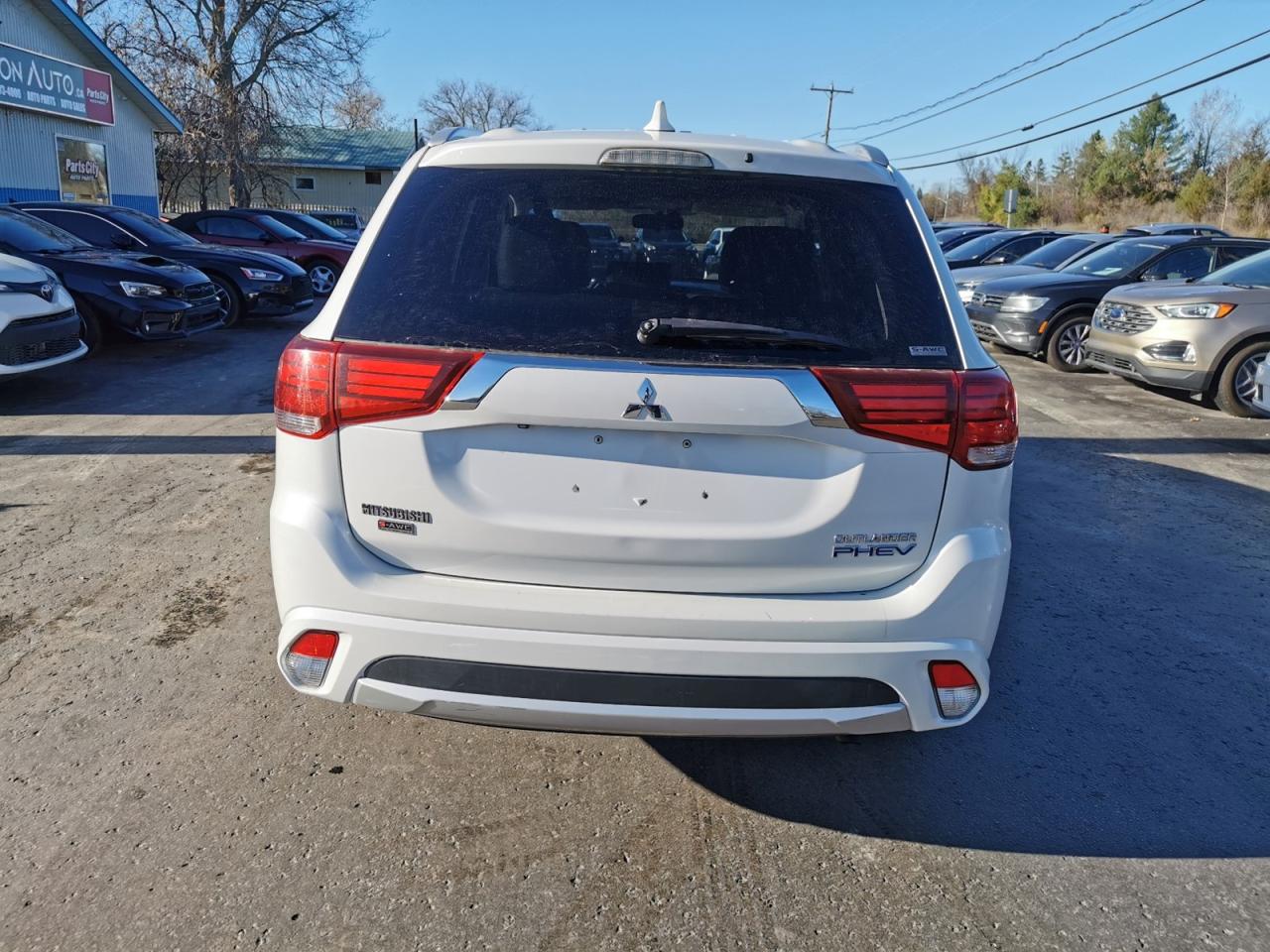 2018 Mitsubishi Outlander Phev SEL - Photo #6