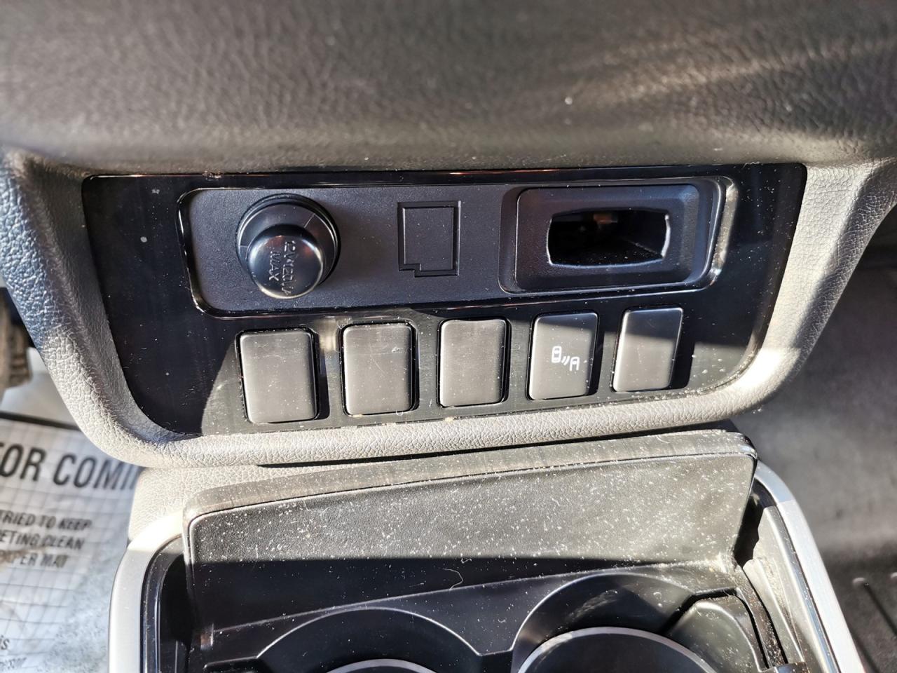 2018 Mitsubishi Outlander Phev SEL - Photo #18