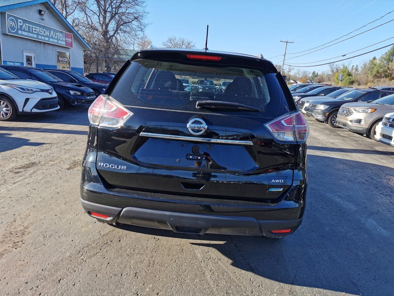 2015 Nissan Rogue S AWD - Photo #6