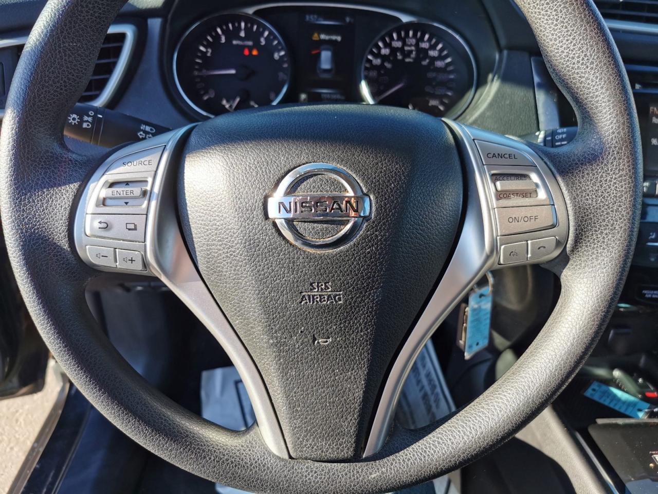 2015 Nissan Rogue S AWD - Photo #13