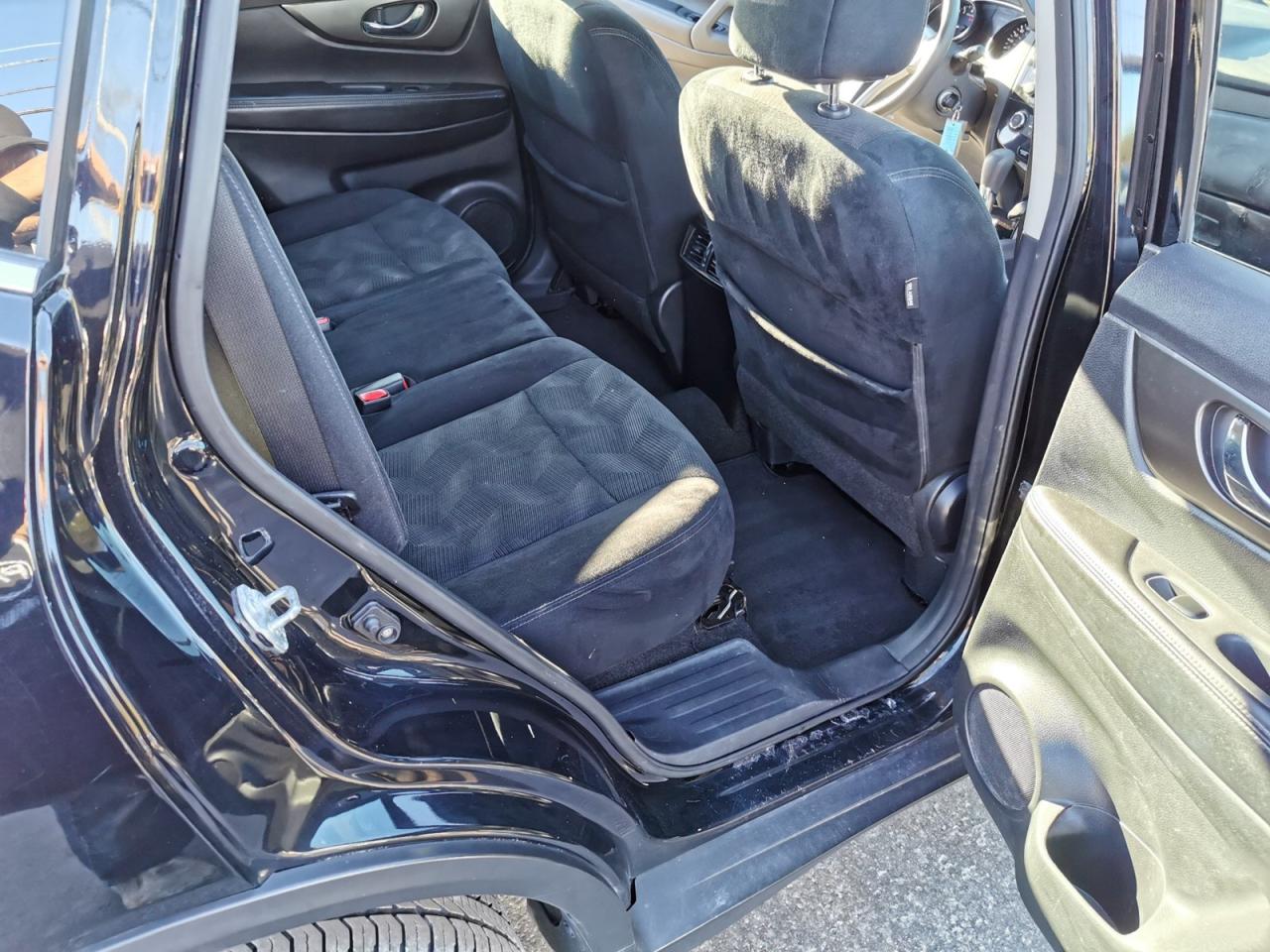 2015 Nissan Rogue S AWD - Photo #26