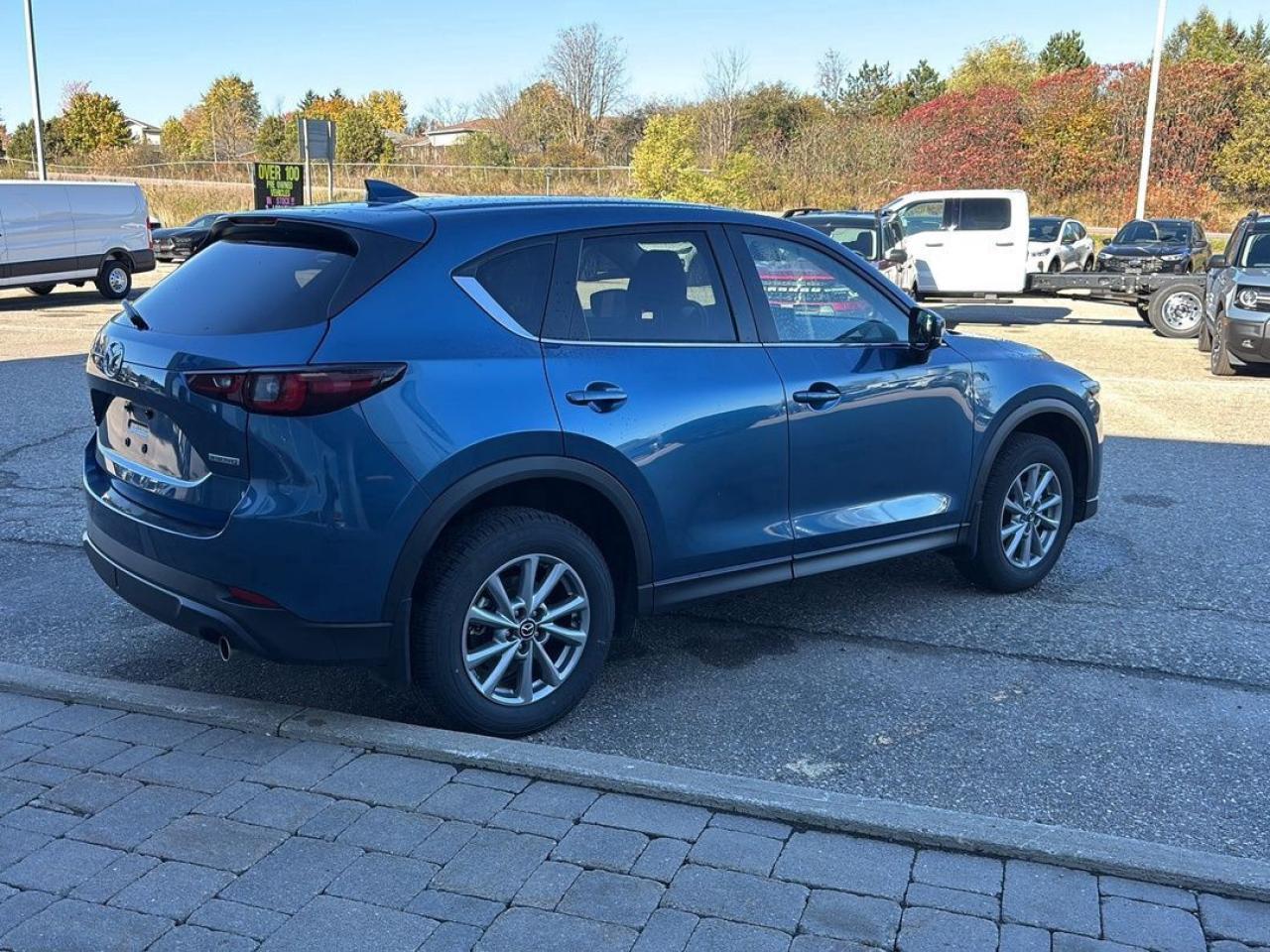 2023 Mazda CX-5 GS Photo5
