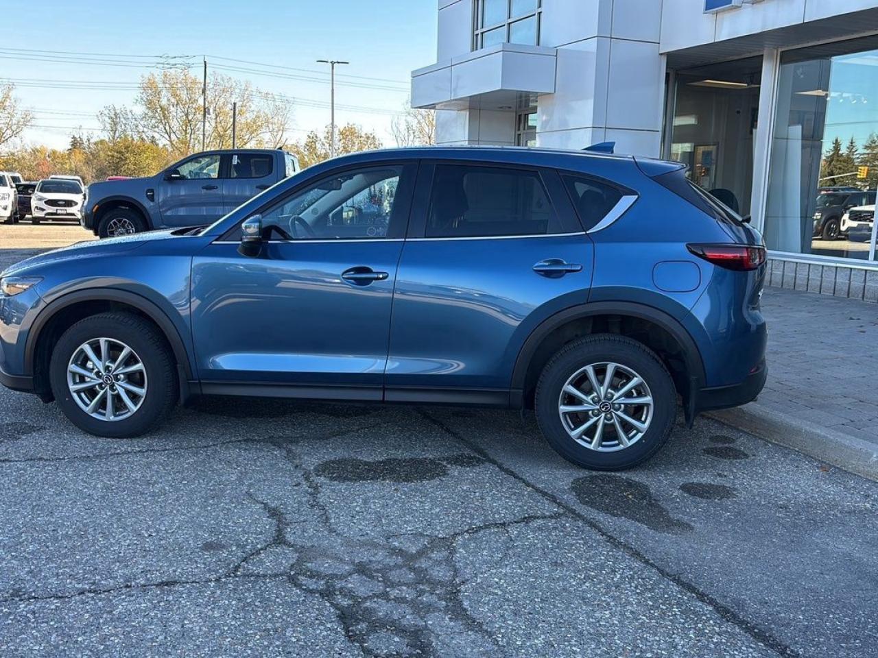 2023 Mazda CX-5 GS Photo5