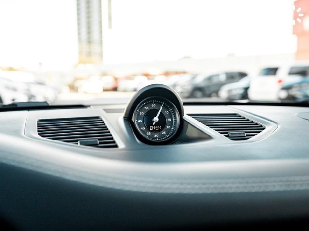 2024 Porsche 911 Carrera 4 GTS Cabriolet PDK Premium Package PASM Bose Audio Navi Photo