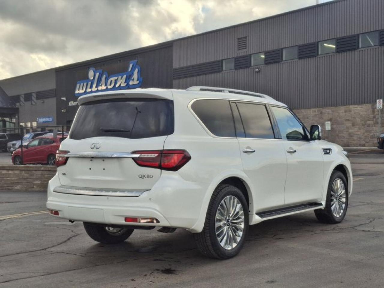 2021 Infiniti QX80 ProACTIVE AWD | 7 Pass | Rear Entertainment Screens | 22" Wheels | Leather | Nav | Sunroof | & More! Photo