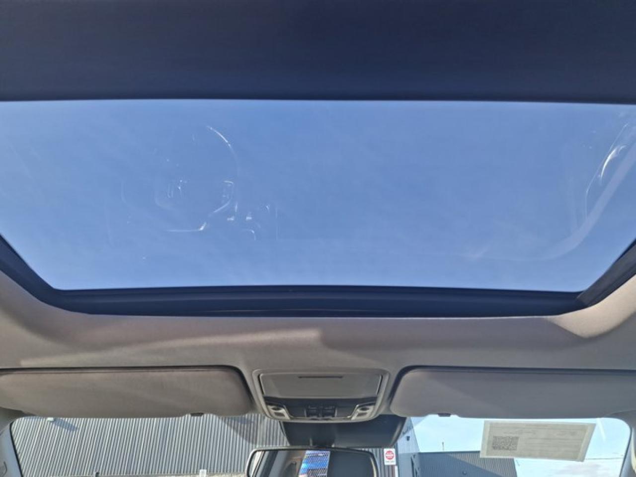 2021 Honda CR-V Touring AWD | Leather | Nav | Sunroof | Adaptive Cruise | Heated Wheel + Seats | CarPlay & More ! Photo