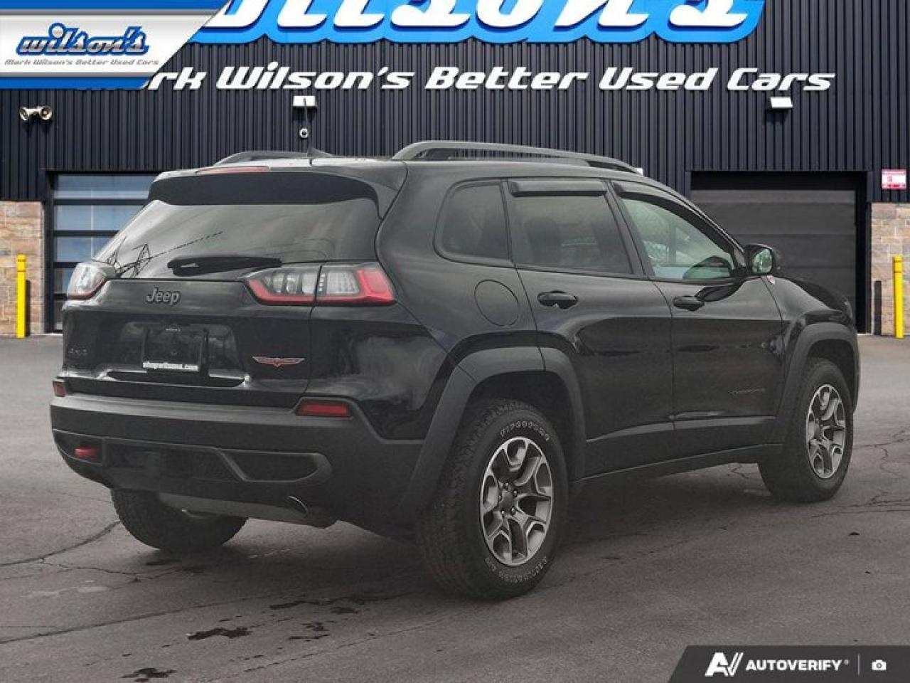 2020 Jeep Cherokee Trailhawk 4WD | Leather Trim | Nav | CarPlay & Android Auto | Htd Seats & Steering & More ! Photo