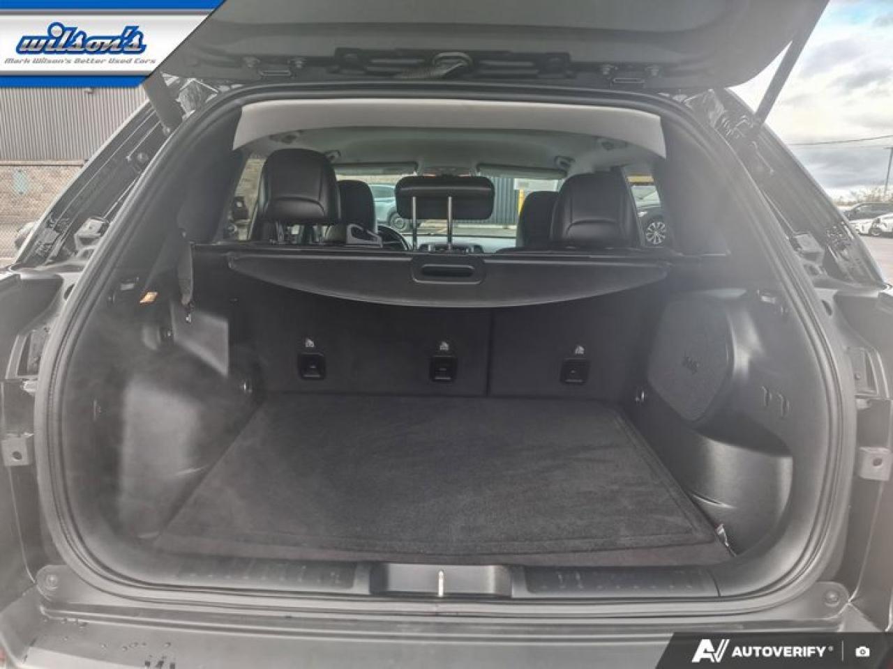 2020 Jeep Cherokee Trailhawk 4WD | Leather Trim | Nav | CarPlay & Android Auto | Htd Seats & Steering & More ! Photo