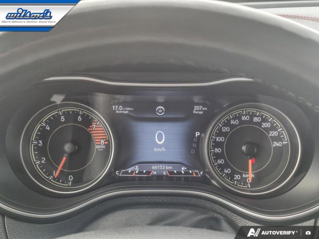 2020 Jeep Cherokee Trailhawk 4WD | Leather Trim | Nav | CarPlay & Android Auto | Htd Seats & Steering & More ! Photo