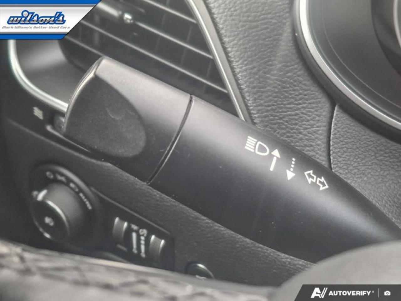 2020 Jeep Cherokee Trailhawk 4WD | Leather Trim | Nav | CarPlay & Android Auto | Htd Seats & Steering & More ! Photo