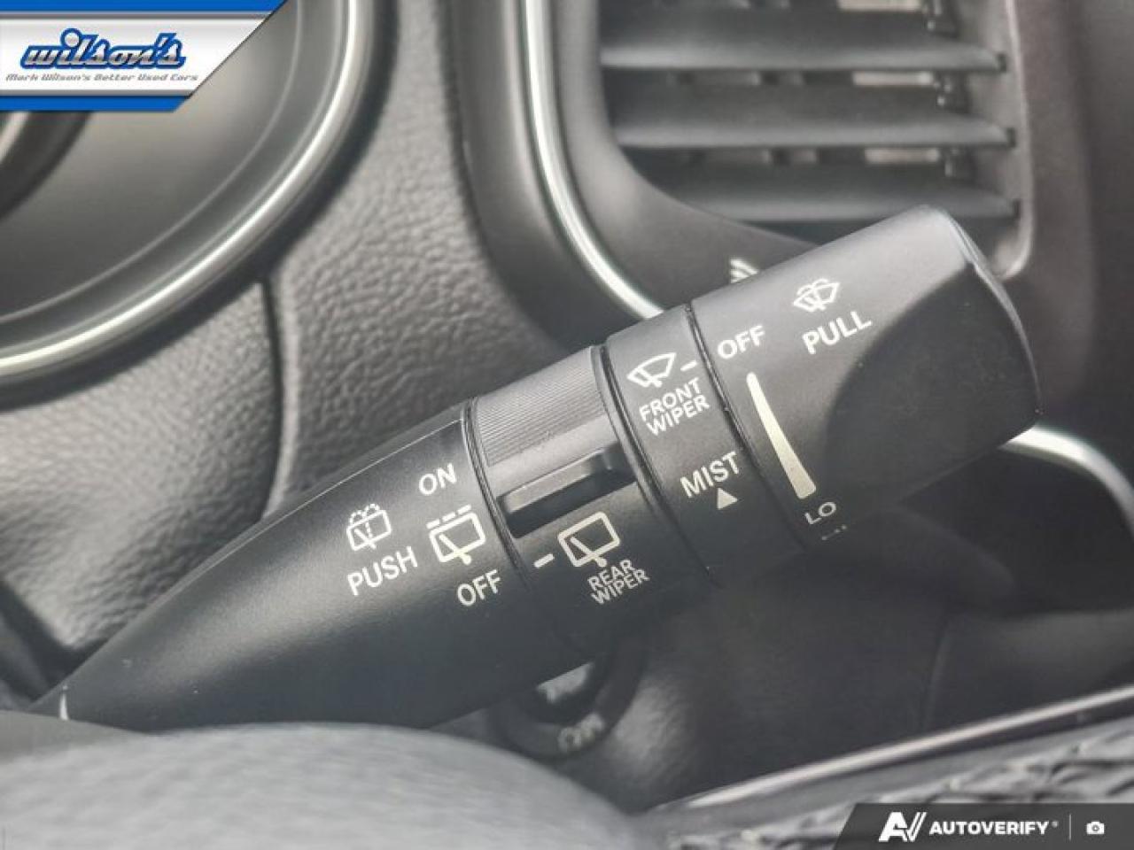 2020 Jeep Cherokee Trailhawk 4WD | Leather Trim | Nav | CarPlay & Android Auto | Htd Seats & Steering & More ! Photo