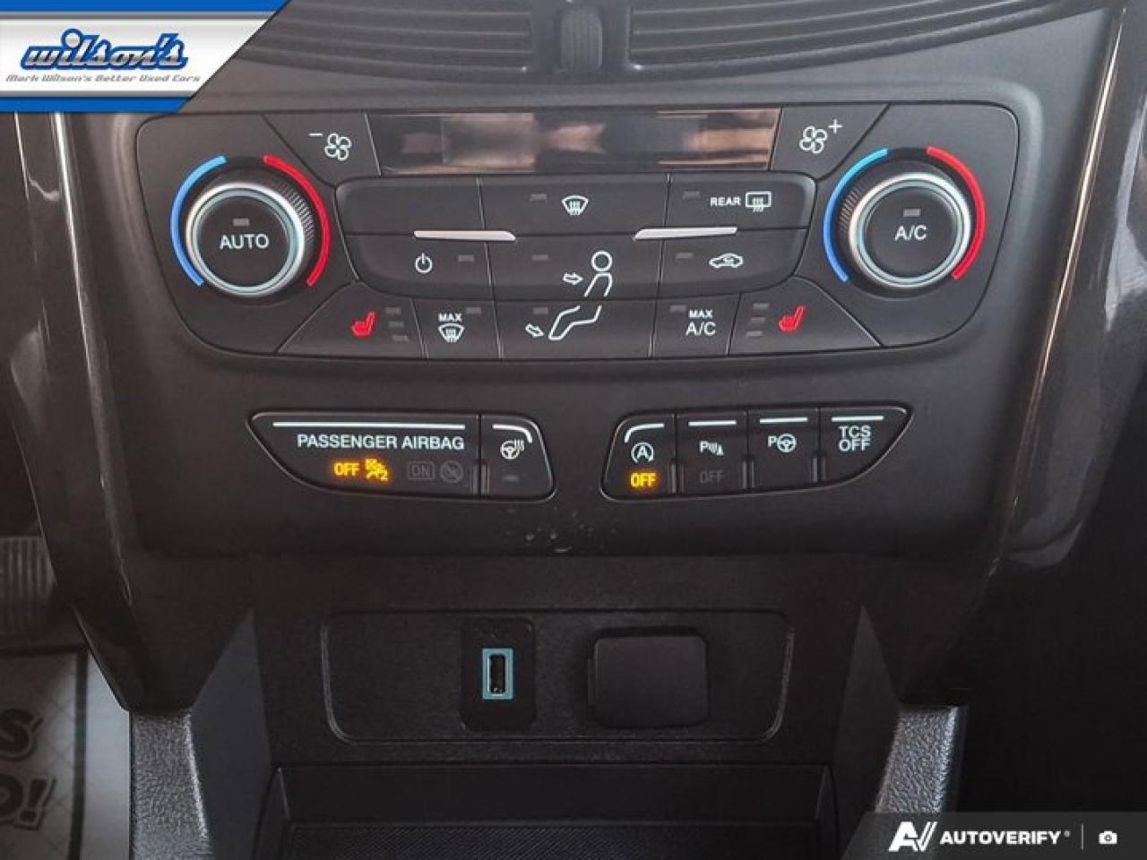 2019 Ford Escape Titanium 4WD | Tow Pkg | Leather Trim | Pano Roof | Sport Appearance Pkg | Nav | Htd Seats and More! Photo